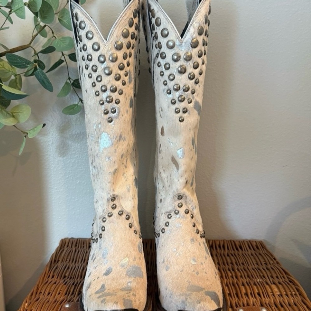 Lane “Wild Hair” off White and Silver Studded Women's Cowboy Boots - Picture 2 of 8